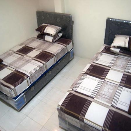 Wisma Cahaya Abadi Guest House バリックパパン エクステリア 写真